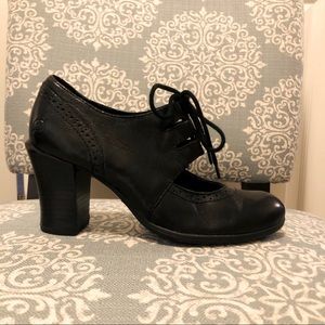8 1/2 Born Black Leather Mary Janes